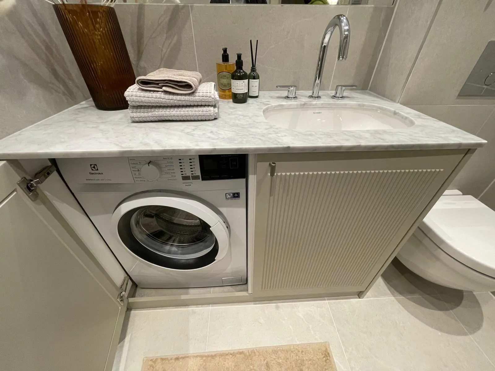 Nytt badrumsgolv i Lund med installerad Raychem golvvärme och 12 års exklusiv Total Care-garanti.